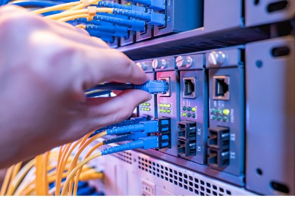 Comment dépanner un serveur : guide pratique pour résoudre les problèmes courants